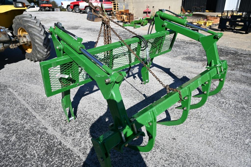 John Deere Grapple Attachment CP1688 Craigmyle Farm Equipment Used